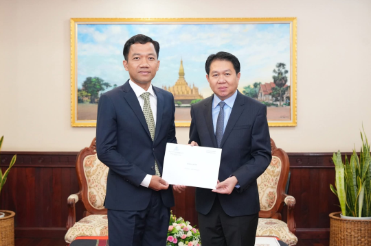Deputy Foreign Minister Receives New Cambodian Consul-General to Southern Laos